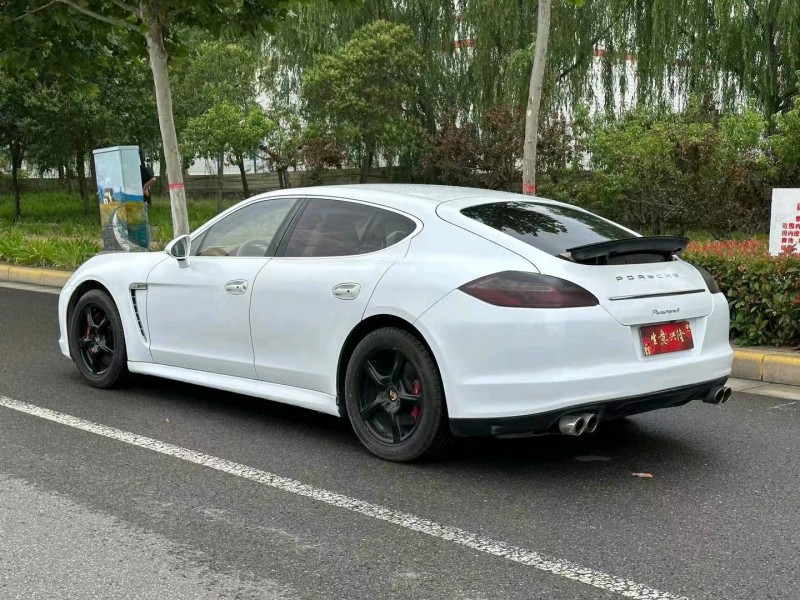 平顶山13年保时捷帕拉梅拉7