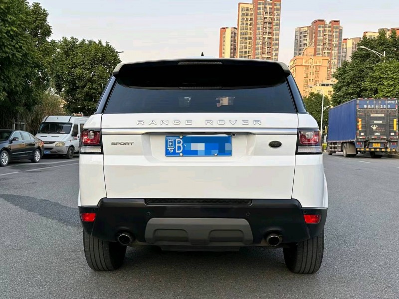 深圳18年路虎揽胜运动9