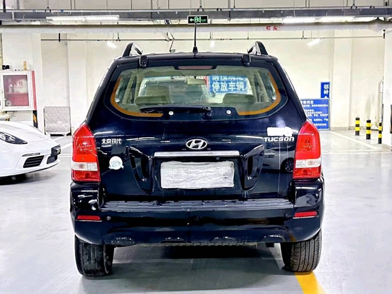 北京13年现代途胜9