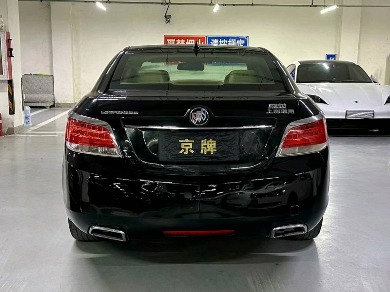 北京13年别克君越9