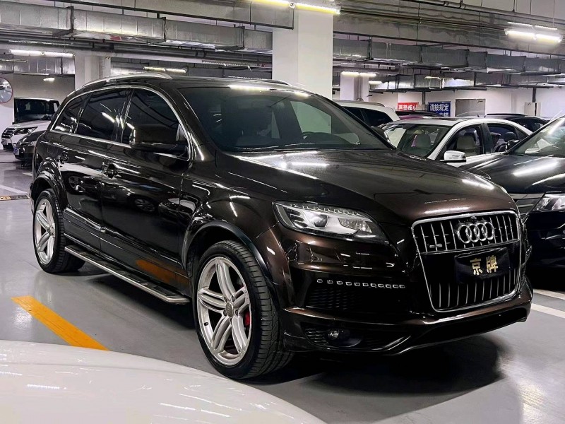 北京13年奥迪Q73