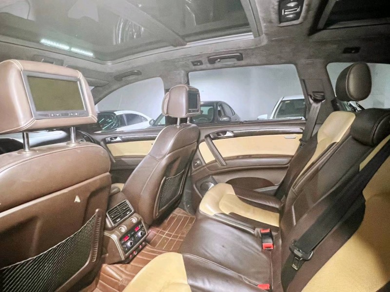 北京13年奥迪Q75