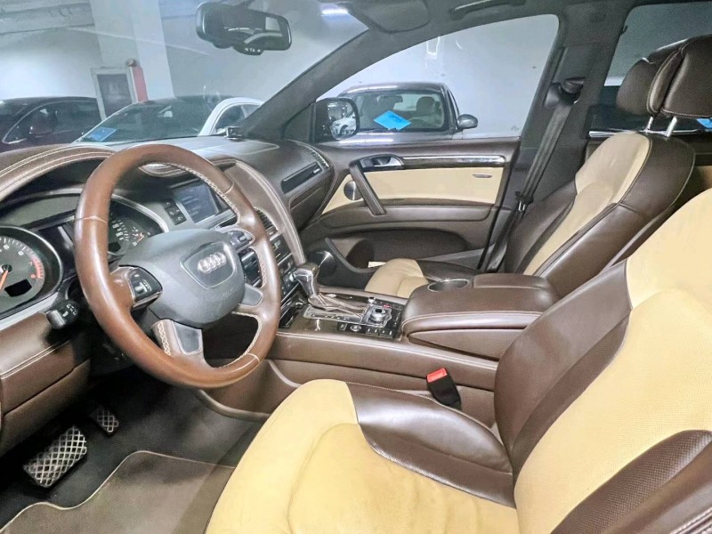 北京13年奥迪Q76