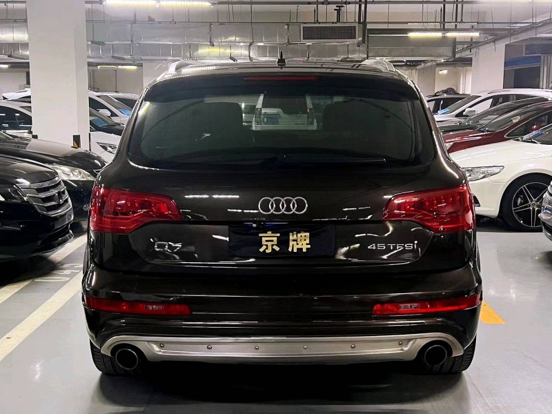 北京13年奥迪Q79