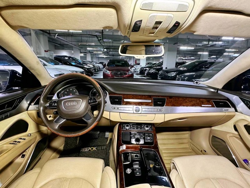 北京13年奥迪A8L4