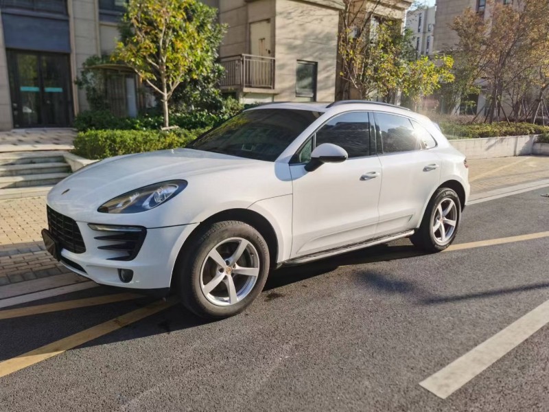 苏州16年保时捷Macan3