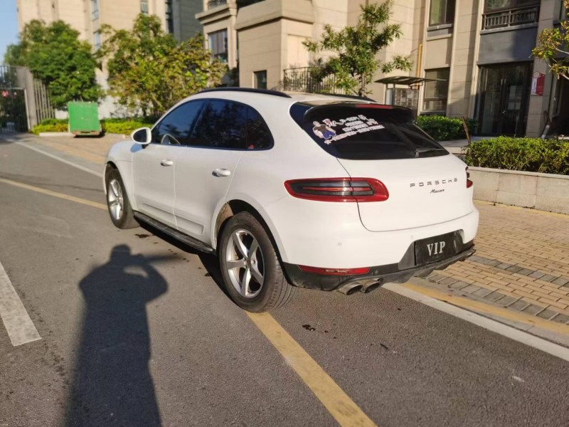 苏州16年保时捷Macan8