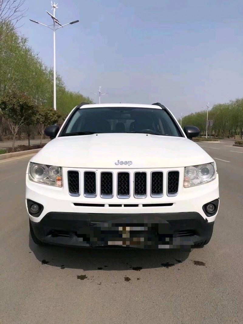 枣庄12年Jeep指南者1