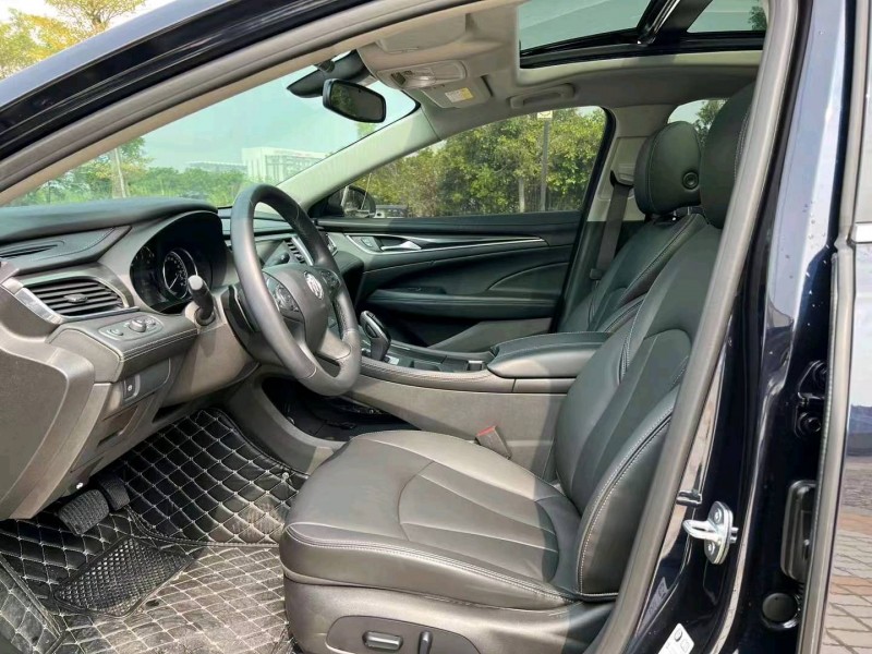 珠海21年别克君越3