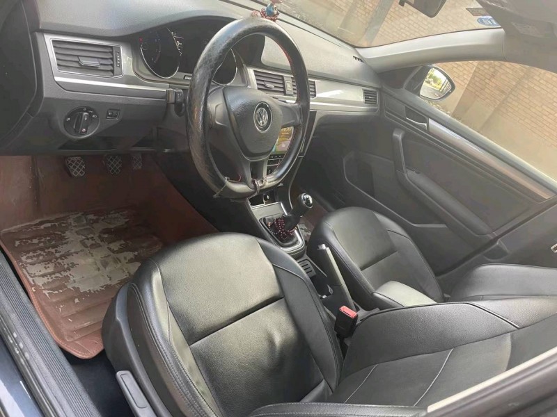 保定17年大众宝来4