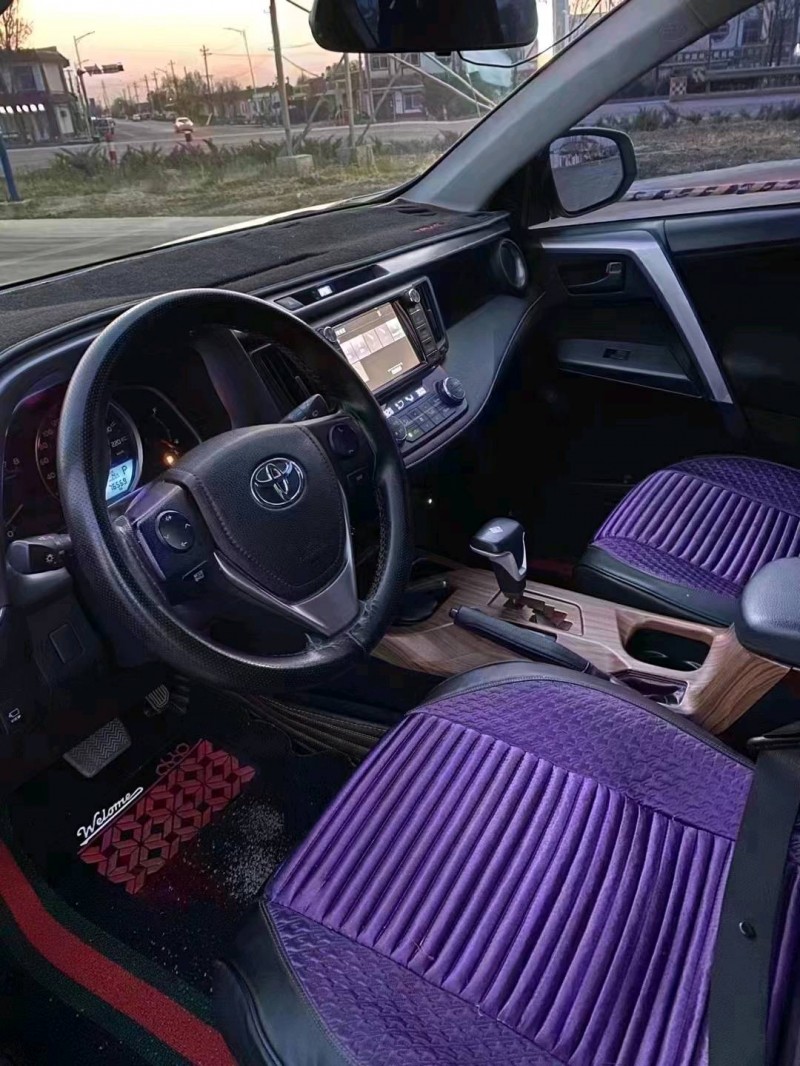 枣庄19年丰田RAV46