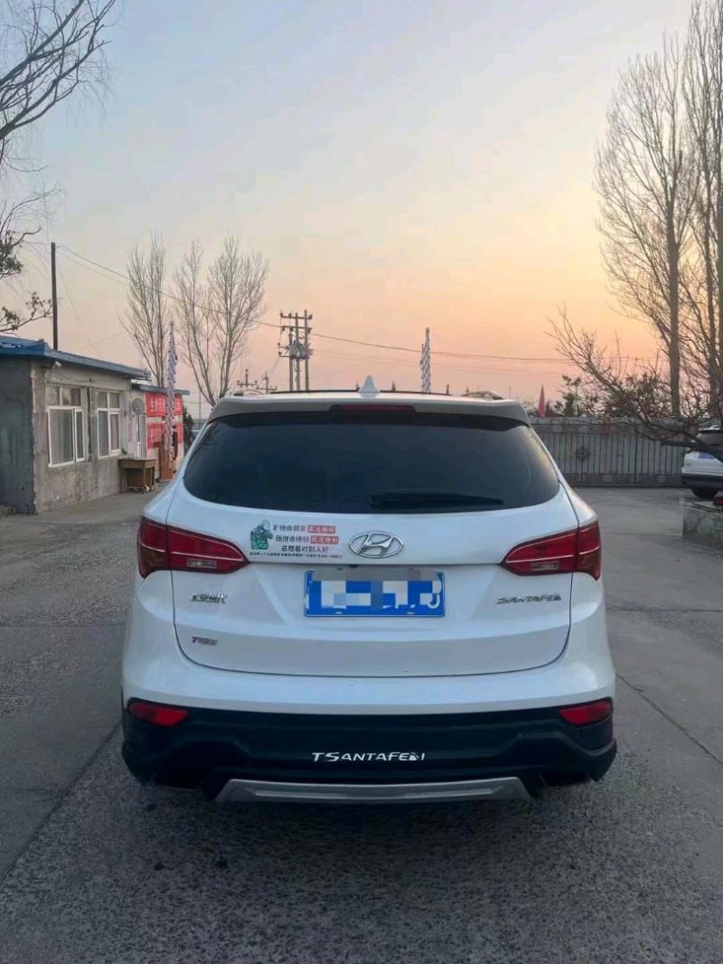 宜昌16年现代新胜达8