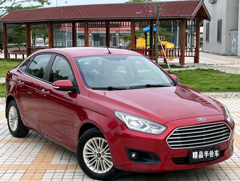 汕头15年福特福克斯2