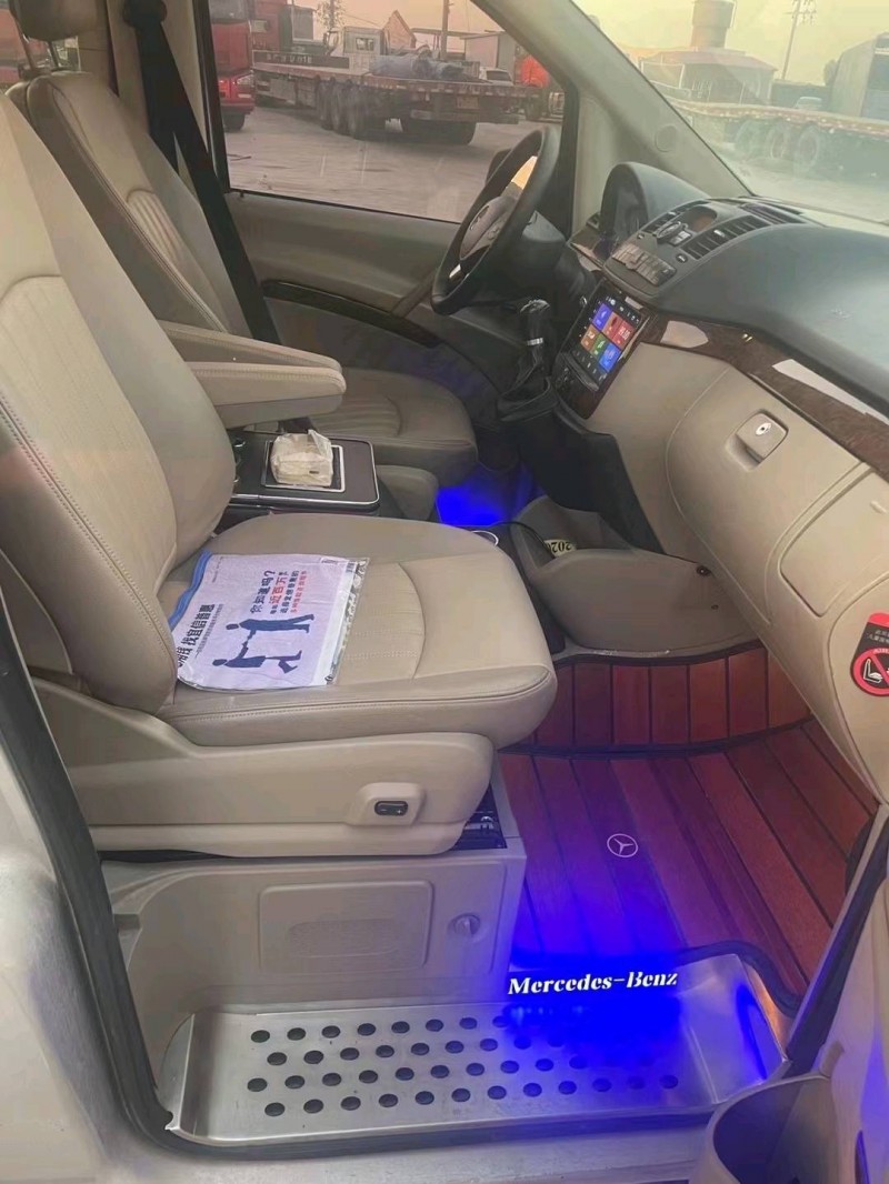 烟台13年奔驰唯雅诺5