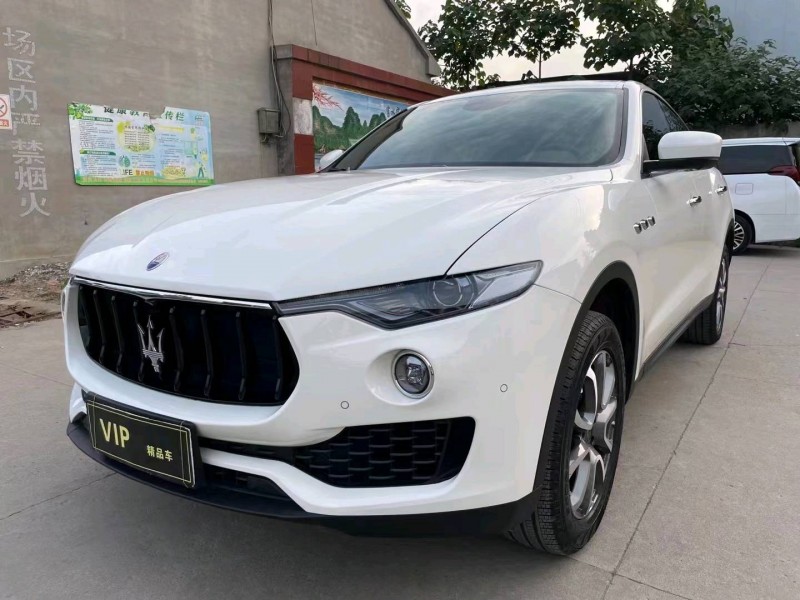 东营19年玛莎拉蒂Levante3