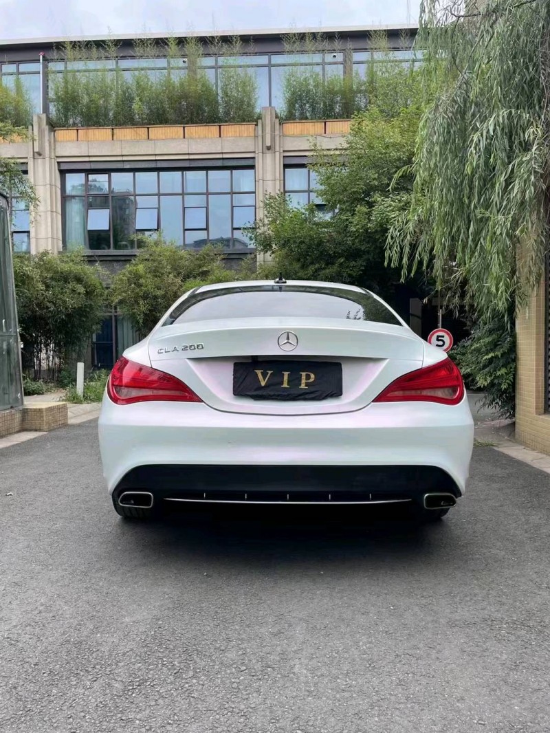 成都16年奔驰CLA8