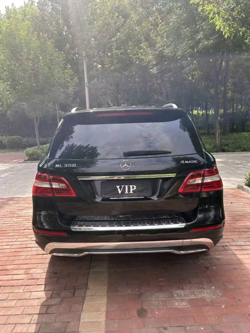 济宁14年奔驰ML8