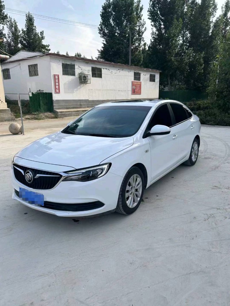 济宁21年别克英朗8