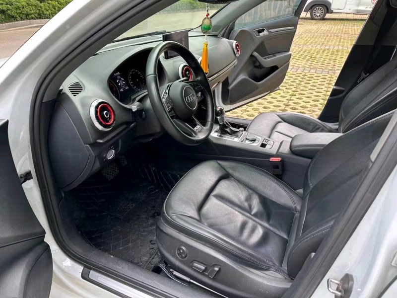 宜昌18年奥迪A38