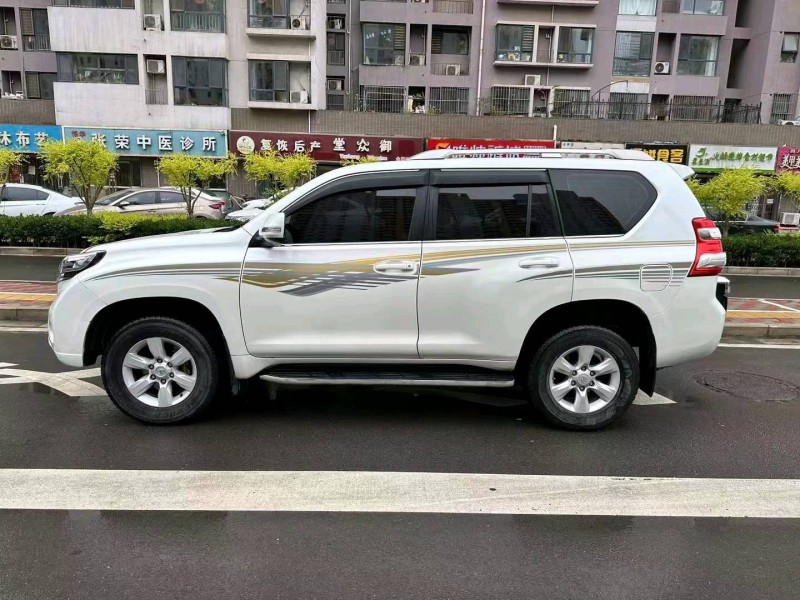 邯郸15年丰田普拉多3