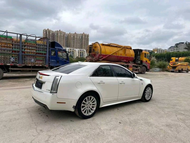 梧州11年凯迪拉克XTS7