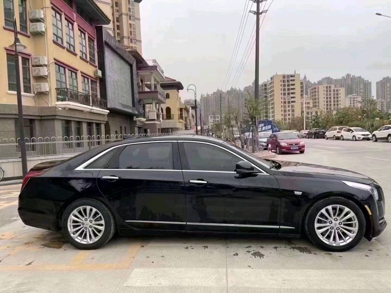 珠海17年凯迪拉克CT63