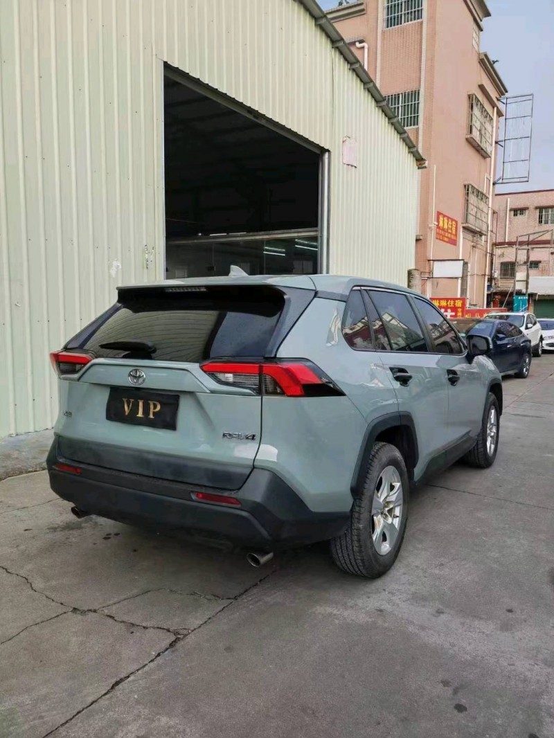 珠海20年丰田RAV46