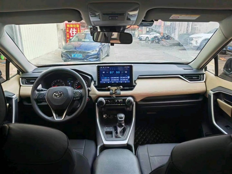 珠海20年丰田RAV49