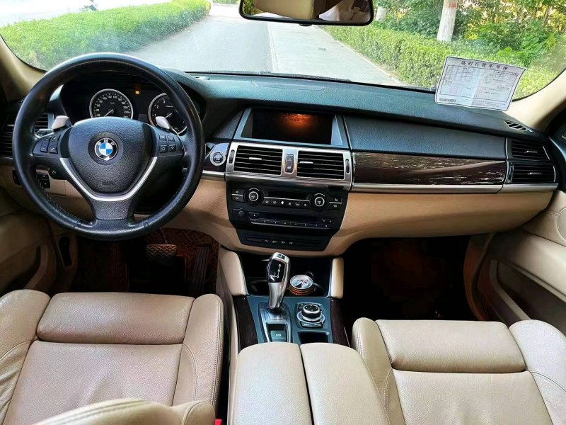 东营11年宝马X66