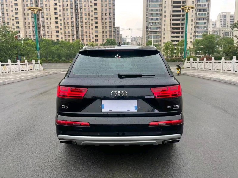 徐州16年奥迪Q75