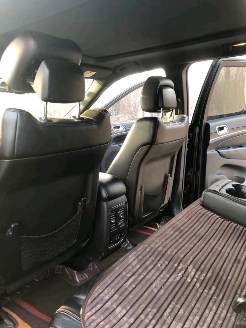 枣庄14年Jeep大切诺基6