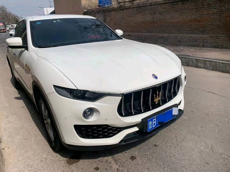 东营18年玛莎拉蒂Levante5