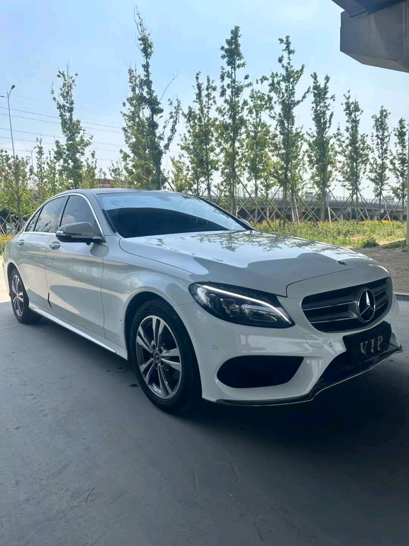 东营17年奔驰C3