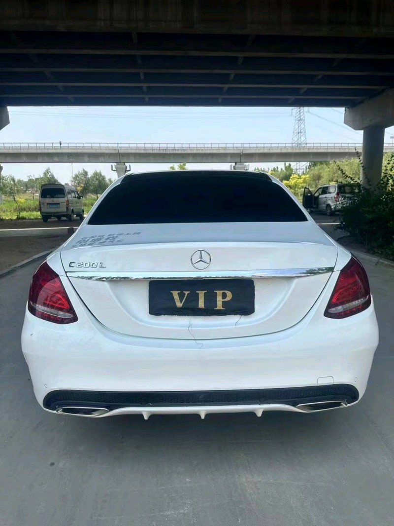 东营17年奔驰C7