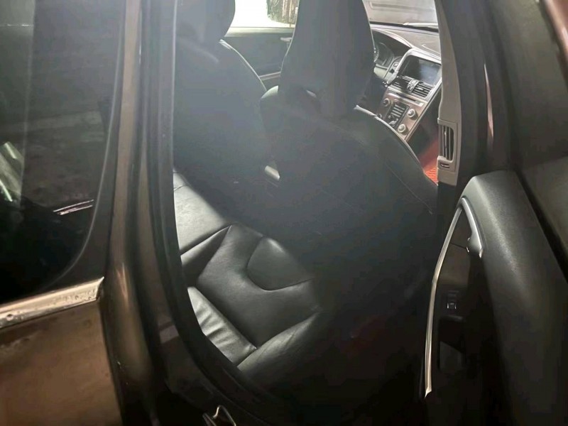 衡阳16年沃尔沃XC605