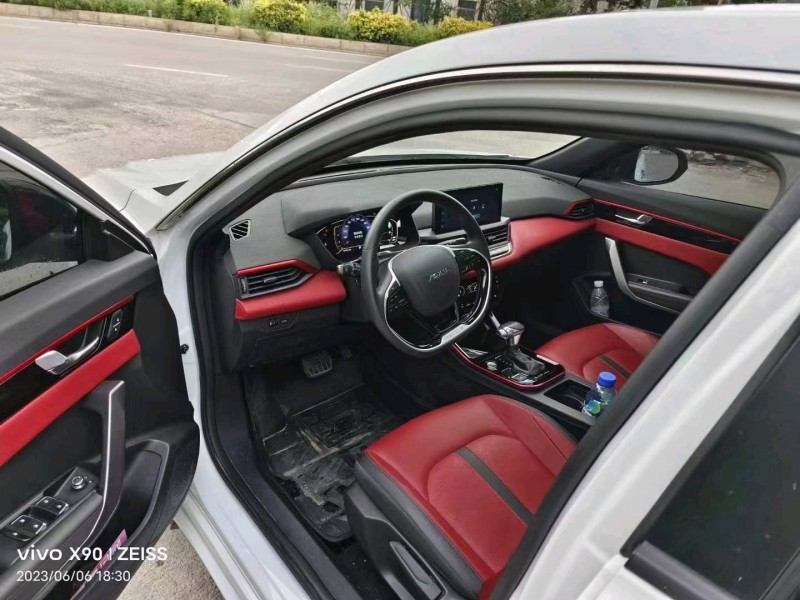 成都22年东风奕炫5