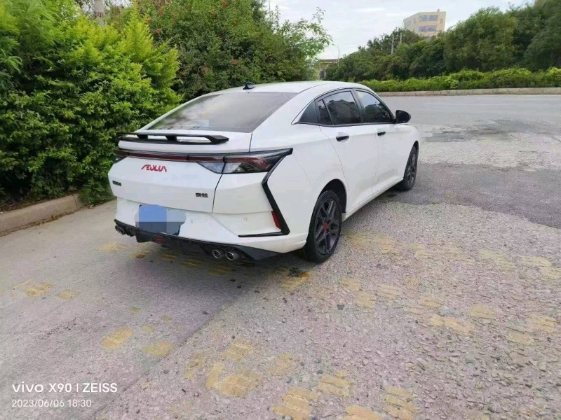 成都22年东风奕炫7