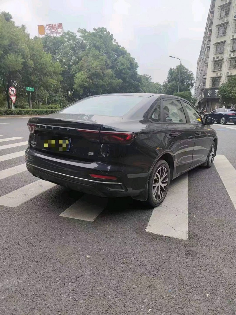 长沙23年吉利帝豪7