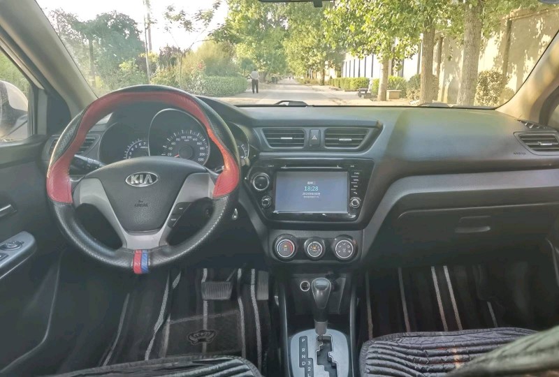 保定16年起亚K26