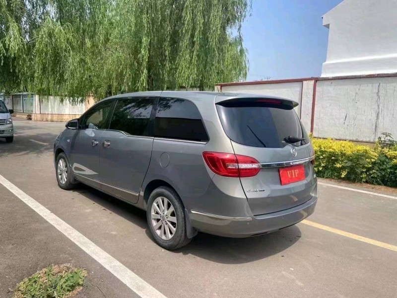 枣庄19年别克GL85