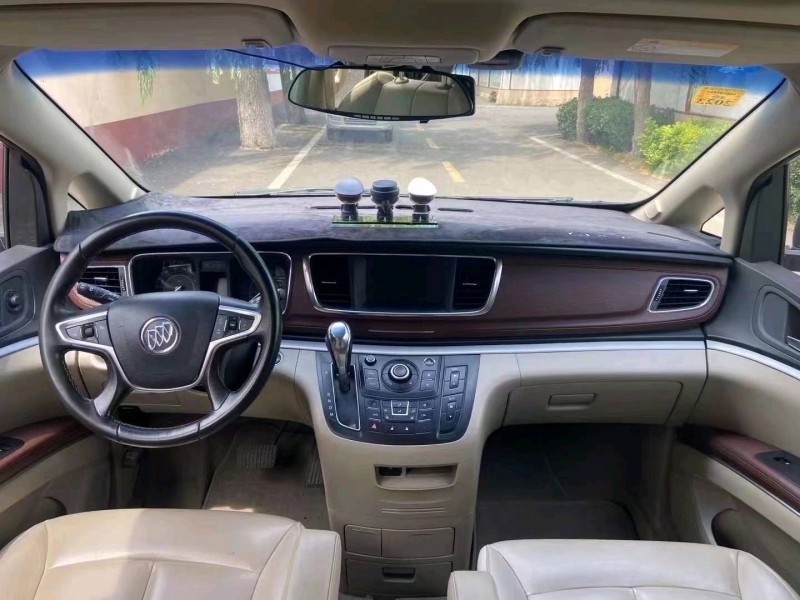 枣庄19年别克GL86