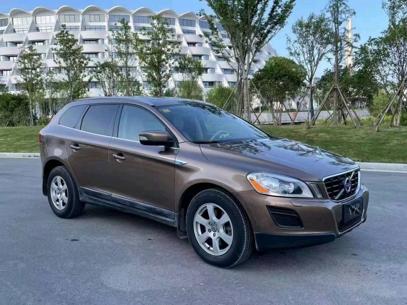 湖州12年沃尔沃XC602