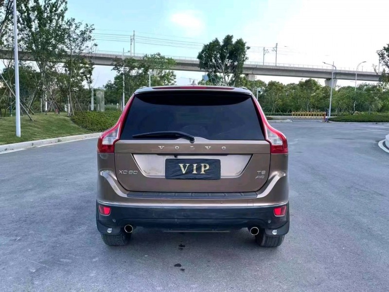 湖州12年沃尔沃XC604