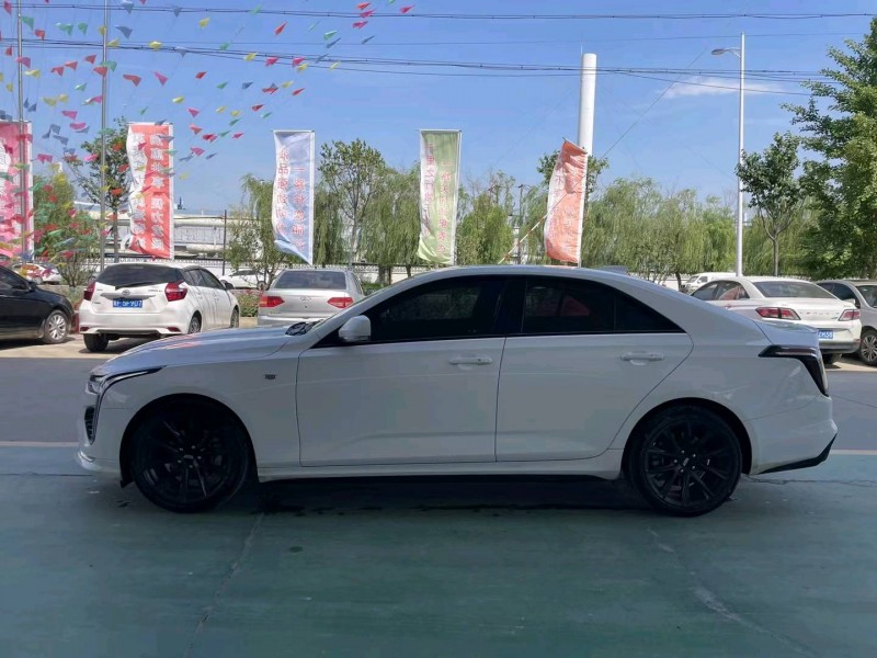 保定21年凯迪拉克CT43