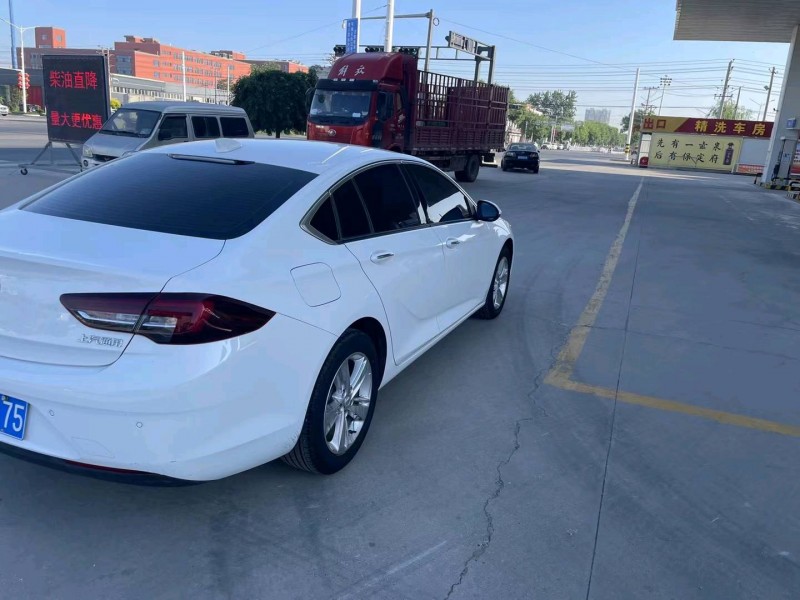 保定20年别克君威7