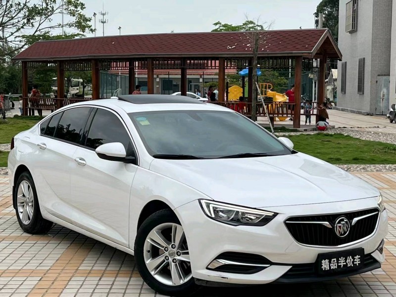 汕头19年别克君威2