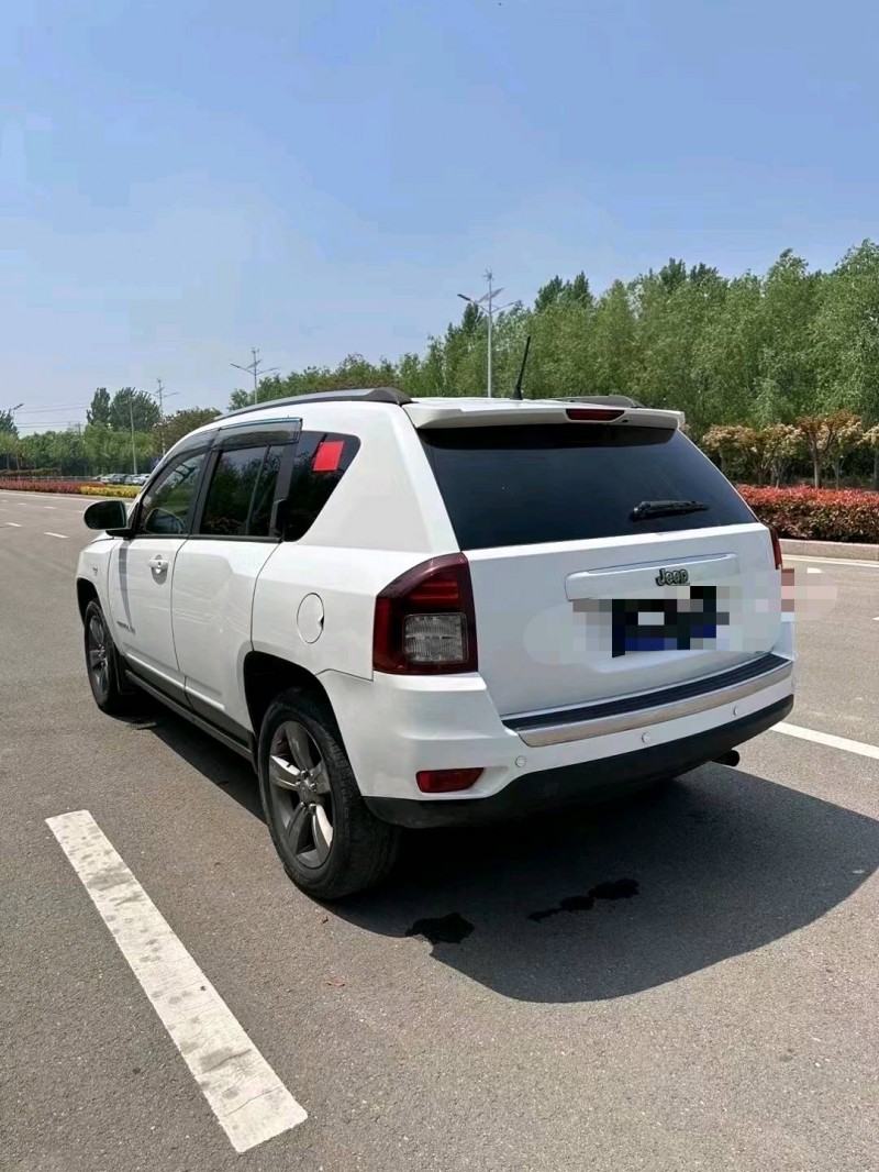 枣庄14年Jeep指南者8