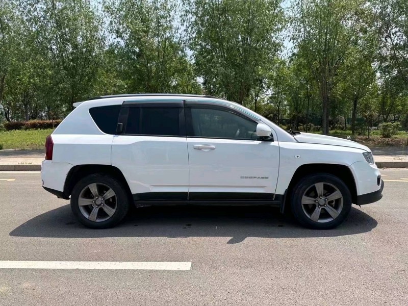 枣庄14年Jeep指南者7