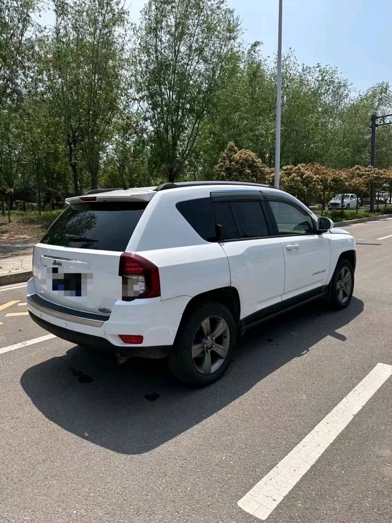 枣庄14年Jeep指南者9