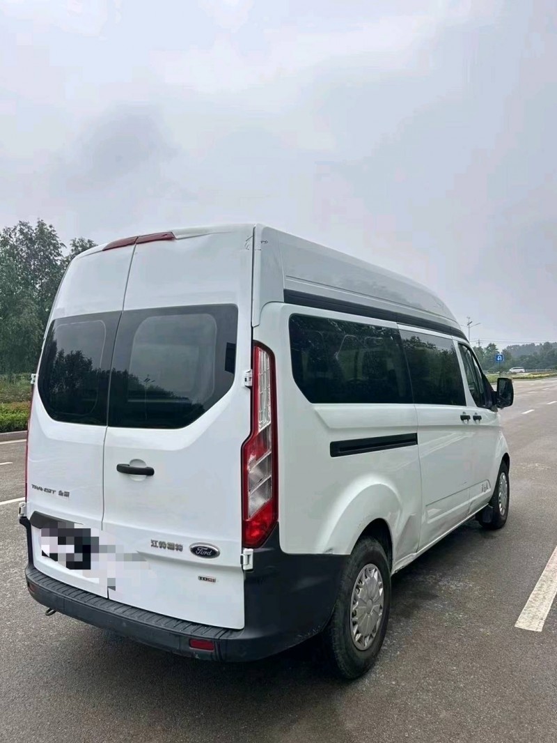 枣庄17年福特全顺8